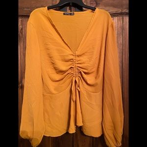 yellow boohoo top